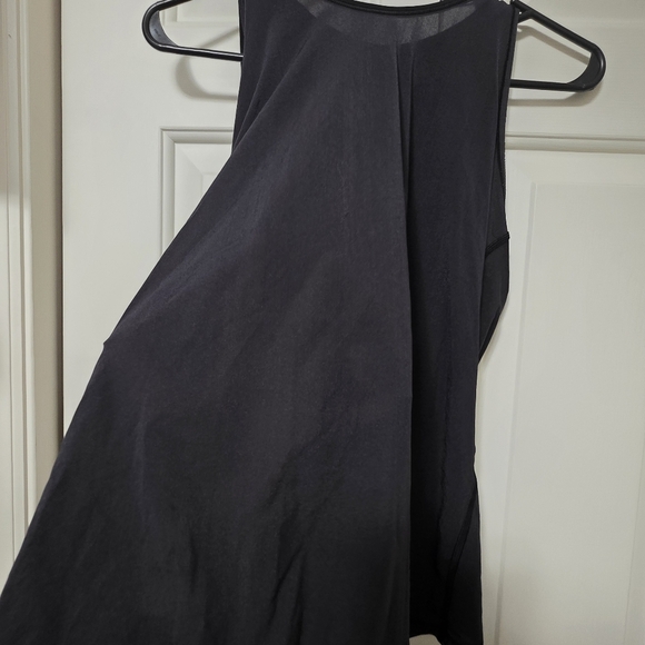 Lululemon Tank With Built In Sports Bra Size 6 - Picture 4 of 10